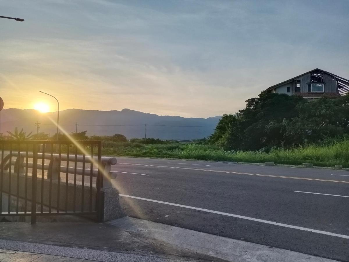 Yu Hai B&B Цзяоси Экстерьер фото